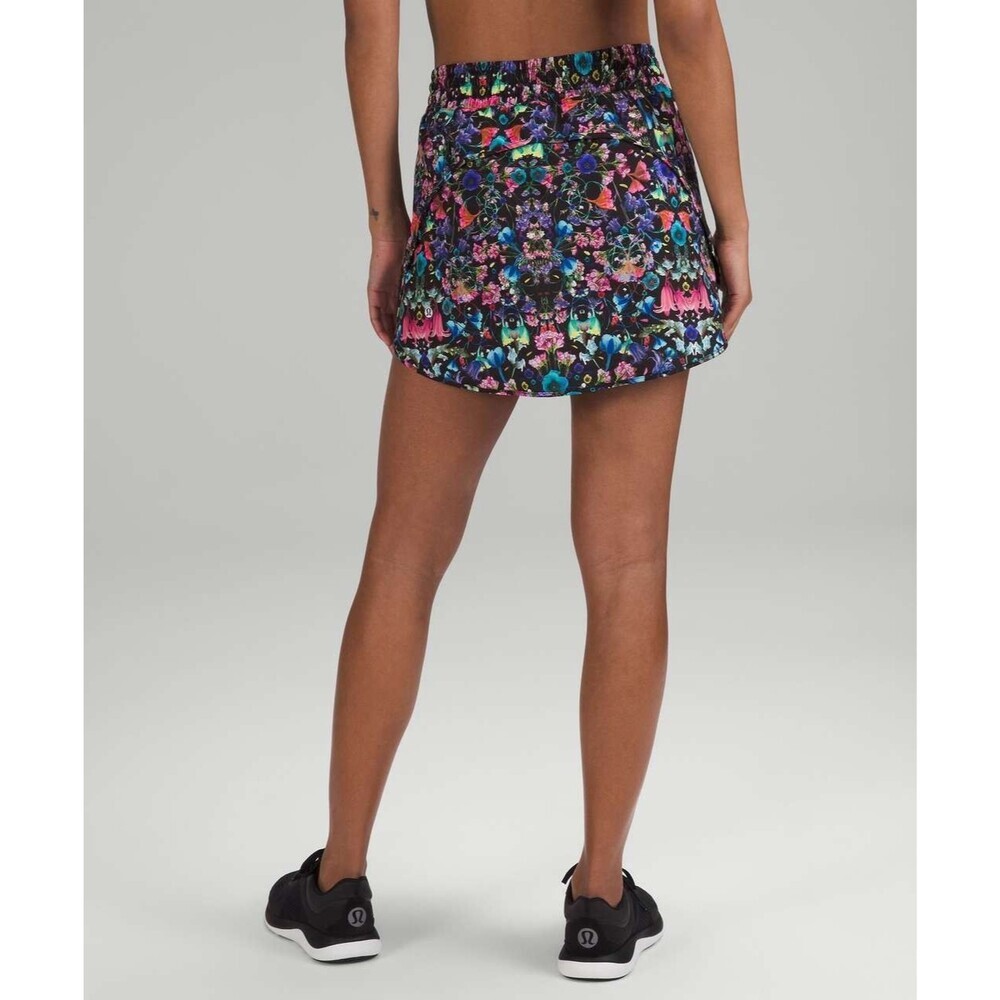 Lululemon Athletica Hotty Hot High Rise Skirt Skort Black Flowerscope Floral 4